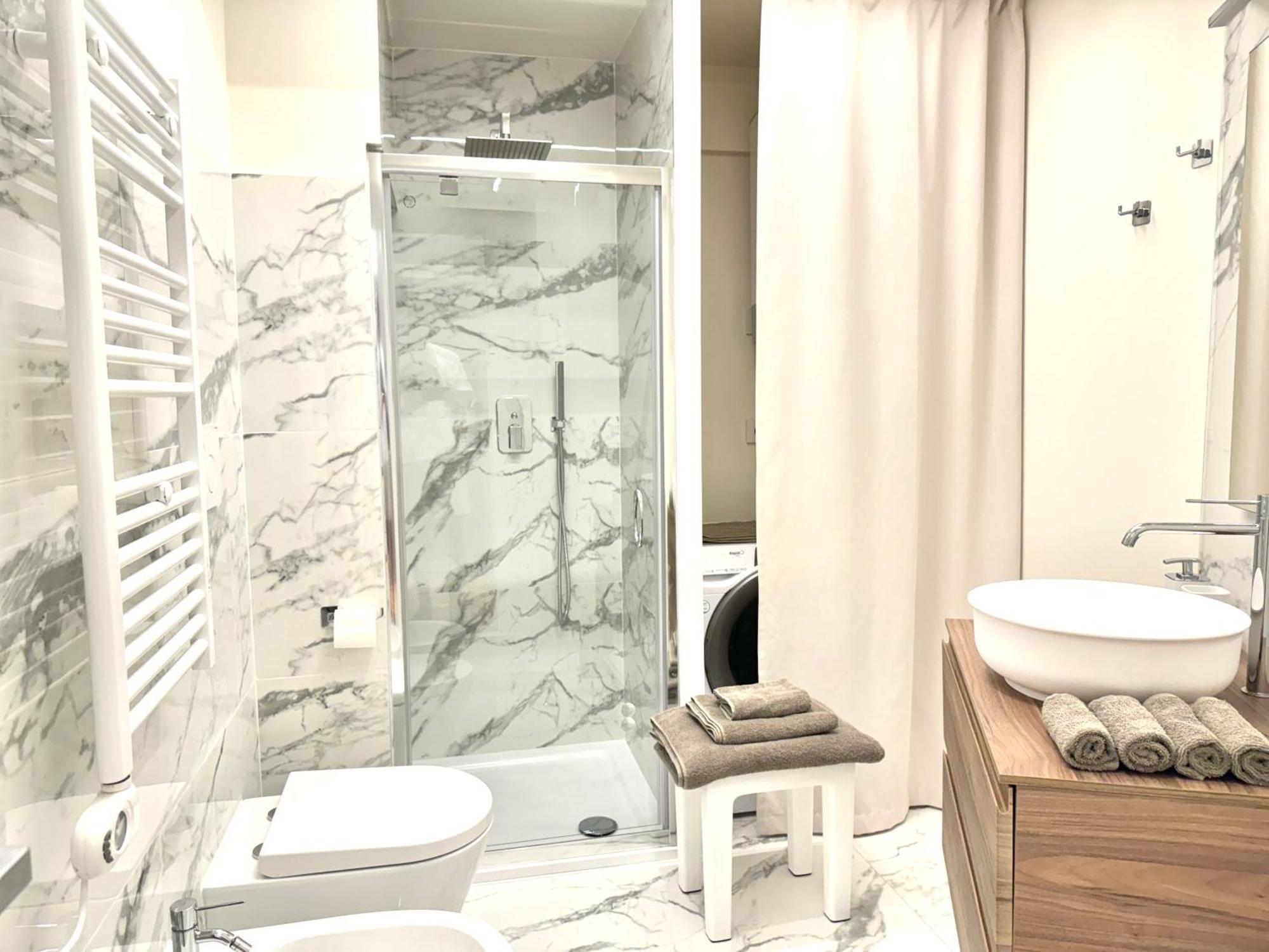 Savoy Luxury Apartment City Center Турин Екстер'єр фото